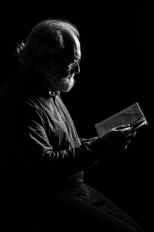 man-6530416_1920