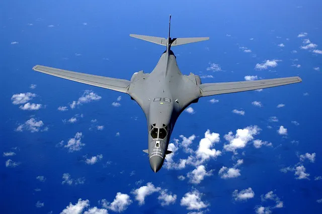 aircraft-62829_640