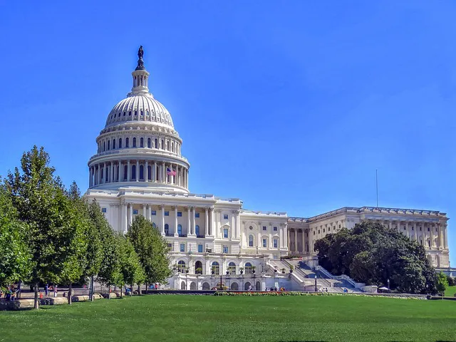 capitol-5019534_640